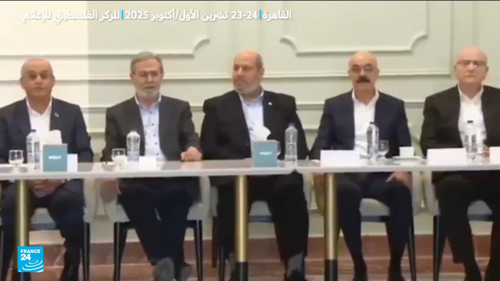 الفصائل الفلسطينية المجتمعة بالقاهرة تتفق على تشكيل لجنة مؤقتة لإدارة قطاع غزة