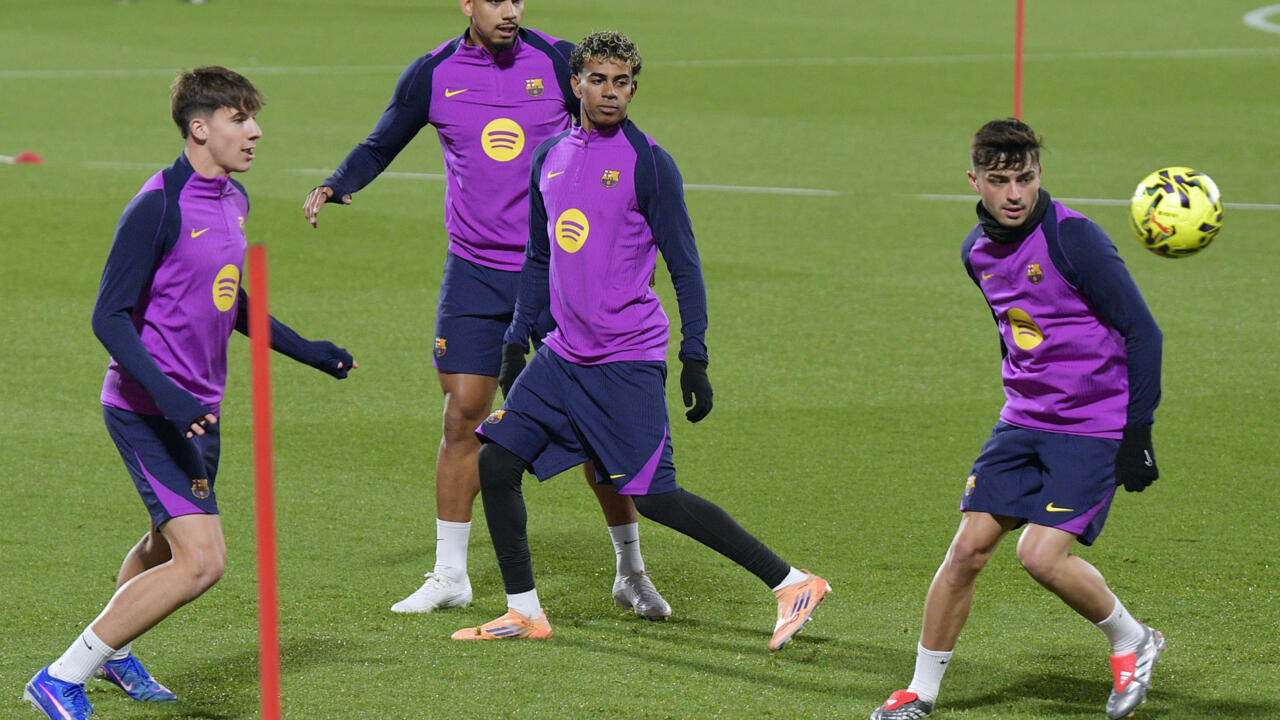 بطولة إسبانيا: أراوخو يعود إلى تمارين برشلونة بعد غياب لأسابيع