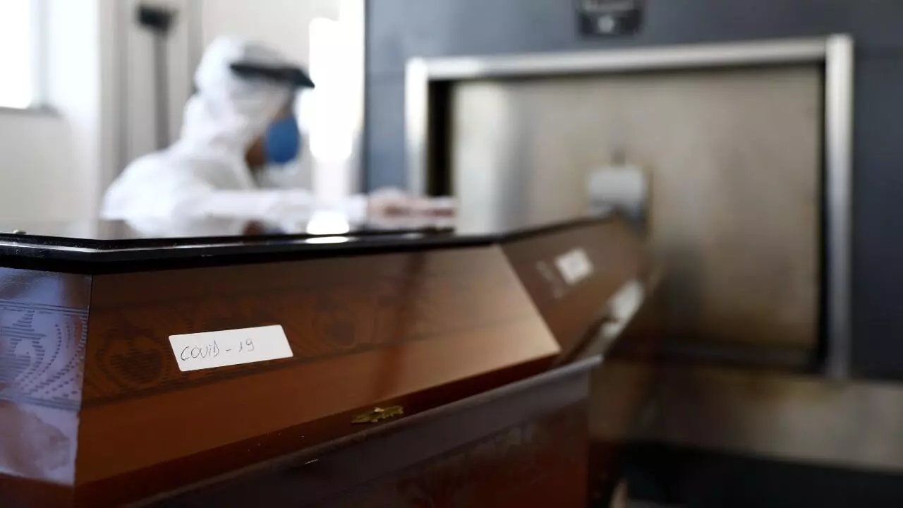 La pandemia de Covid-19 ya deja en Brasil más de 400.000 muertos