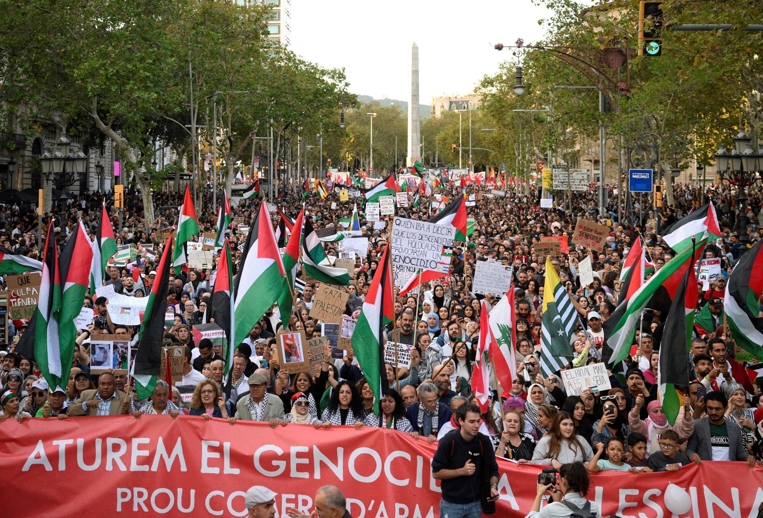 Nearly 100,000 in pro-Palestinian march in London: police