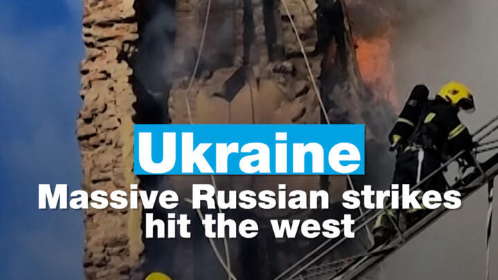 Ukraine: Massive Russian strikes hit the west