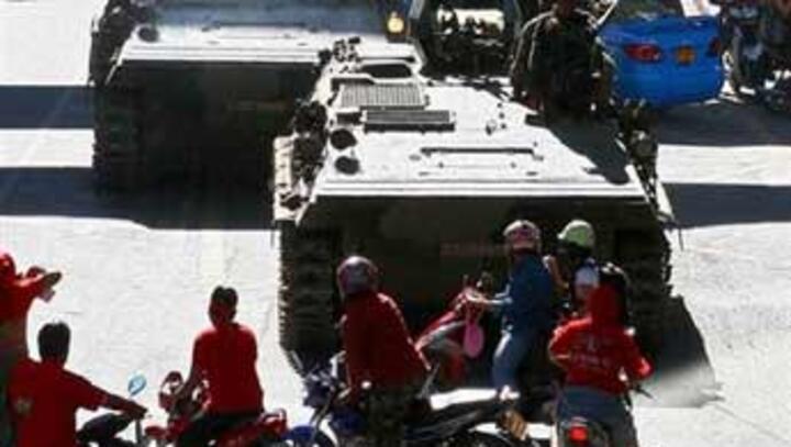 Thai protesters defy state of emergency