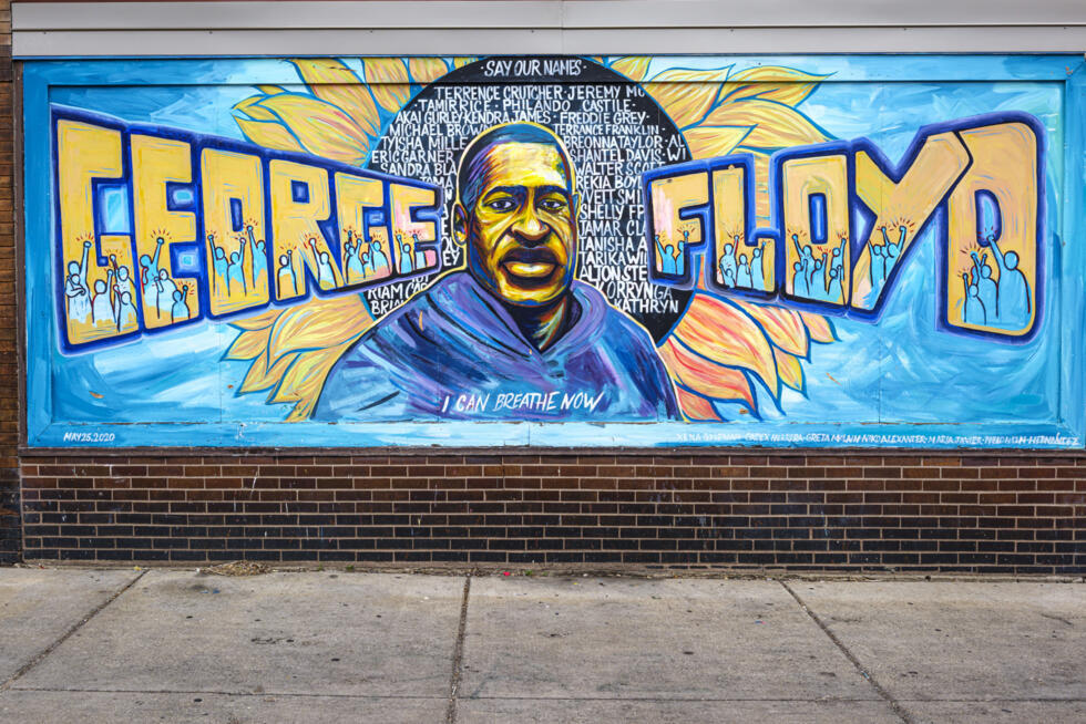 Une fresque murale près de l'endroit où George Floyd a été tué, le 19 mai 2025 à Minneapolis, dans le Minnesota.