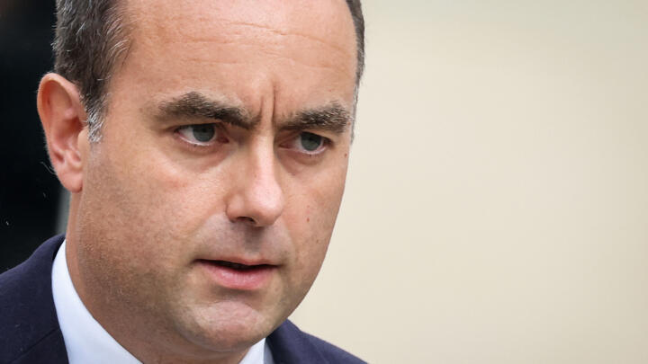 Le Premier ministre Sébastien Lecornu, le 10 septembre 2025, arrivant à Matignon.