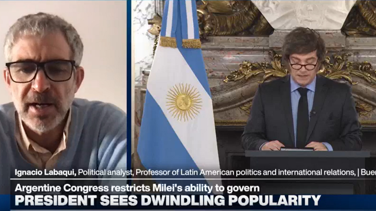 US buys Argentine pesos, finalizes $20 billion currency swap framework