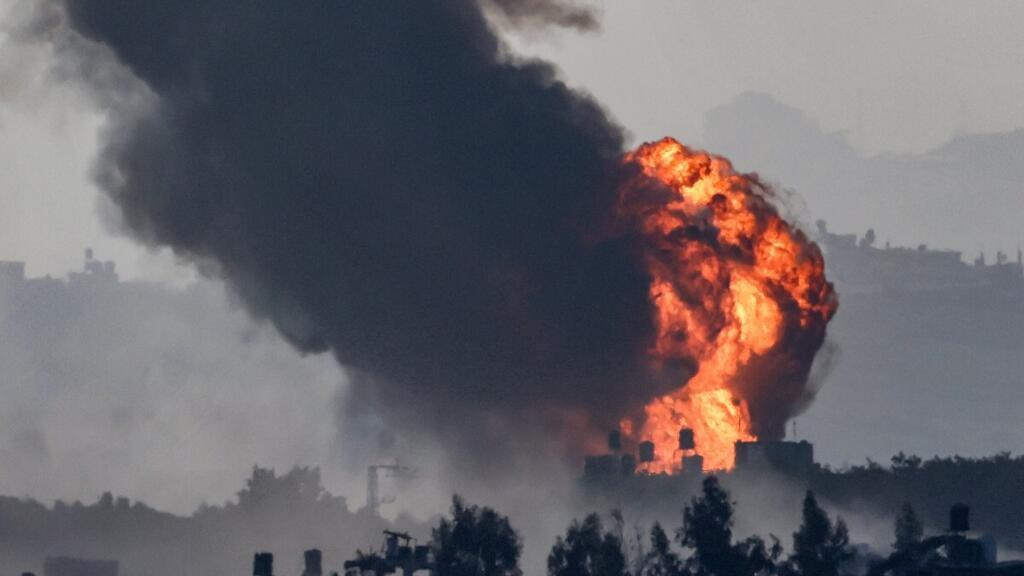 تصاعد المعارك بين إسرائيل وحماس في غزة وقطر تقود جهود وساطة