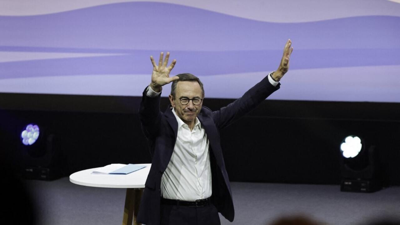 Vote de confiance : le PS joue ses cartes, LR pris entre deux feux