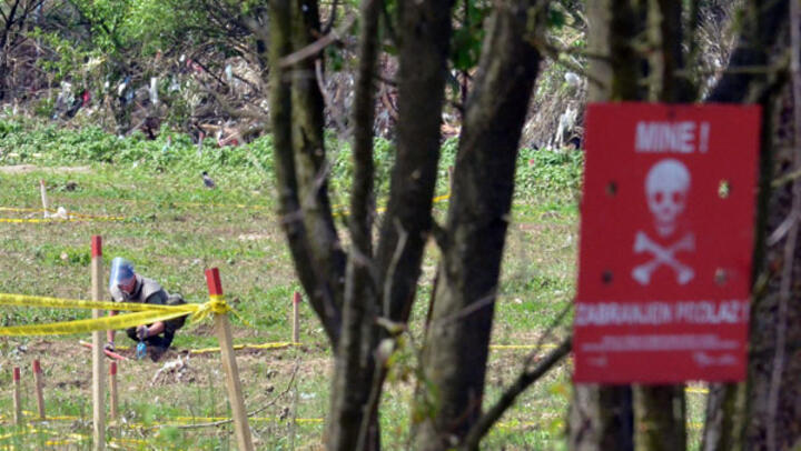 Balkan floods raise fresh landmine fears in Bosnia 