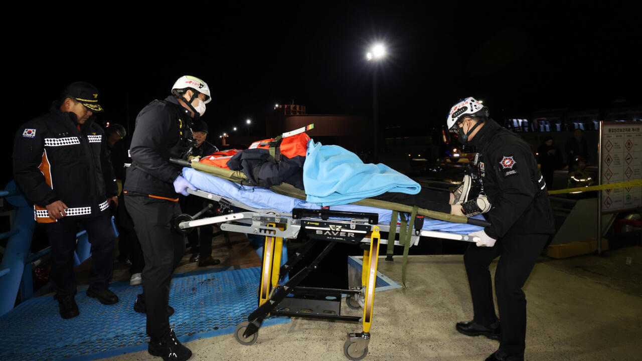 إنقاذ جميع ركاب عبّارة كورية جنوبية جنحت على جزيرة غير مأهولة