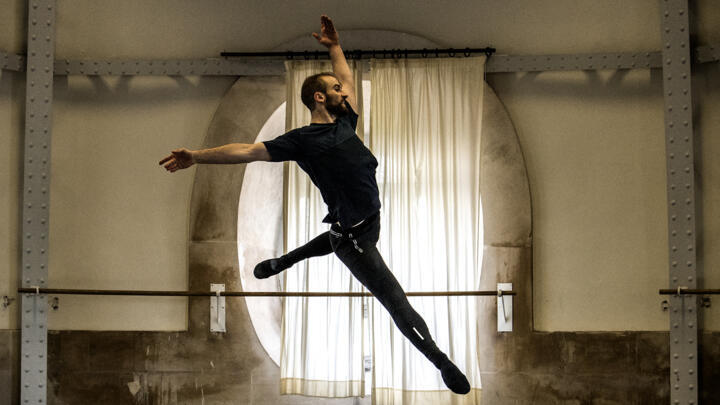 François Alu never danced at the Paris Opera since being named its star-dancer, to the chagrin of his fans.