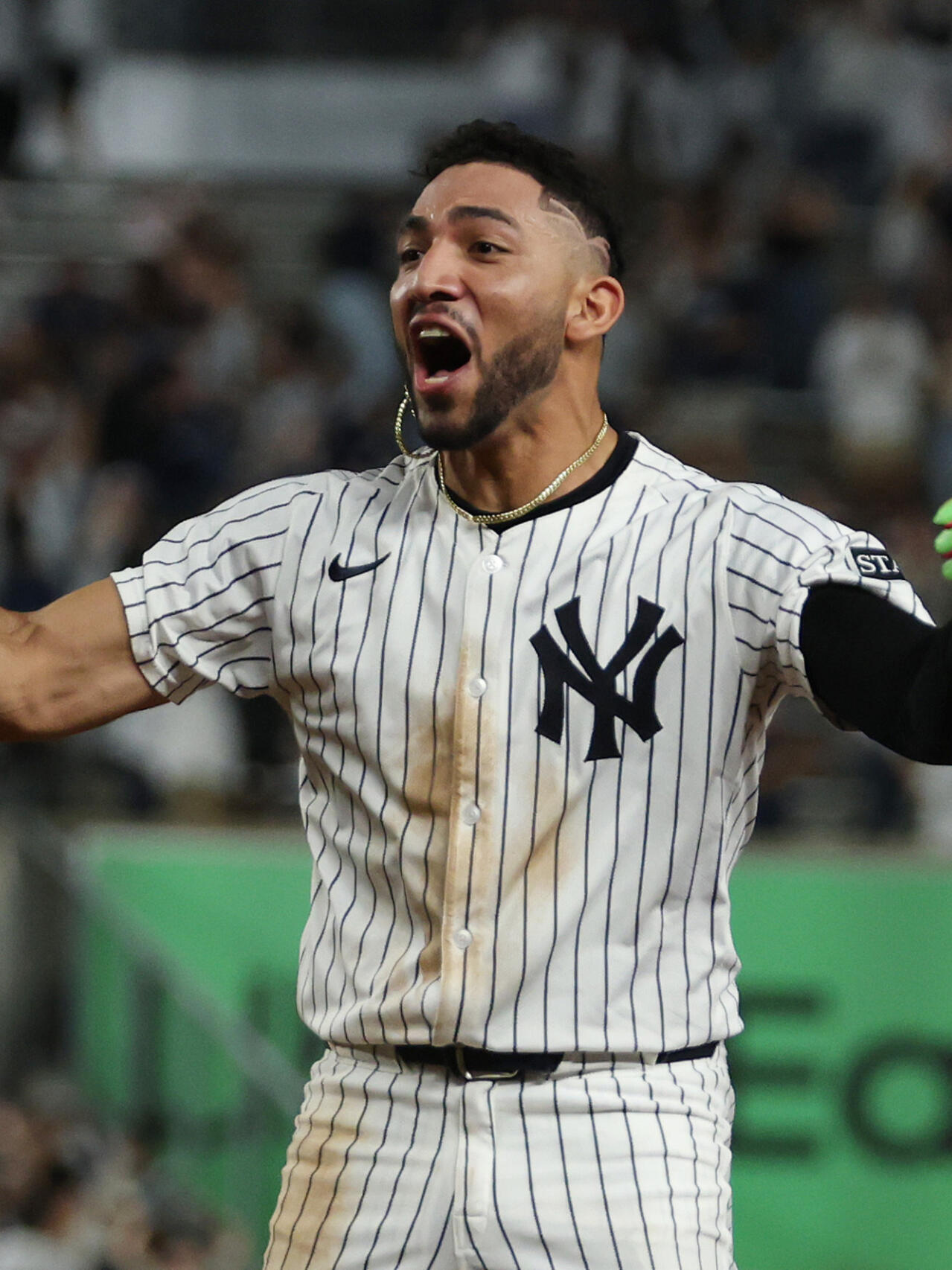 Yankees Stun White Sox with Dramatic Walk-Off, Clinch Playoff Berth in Bronx Thriller