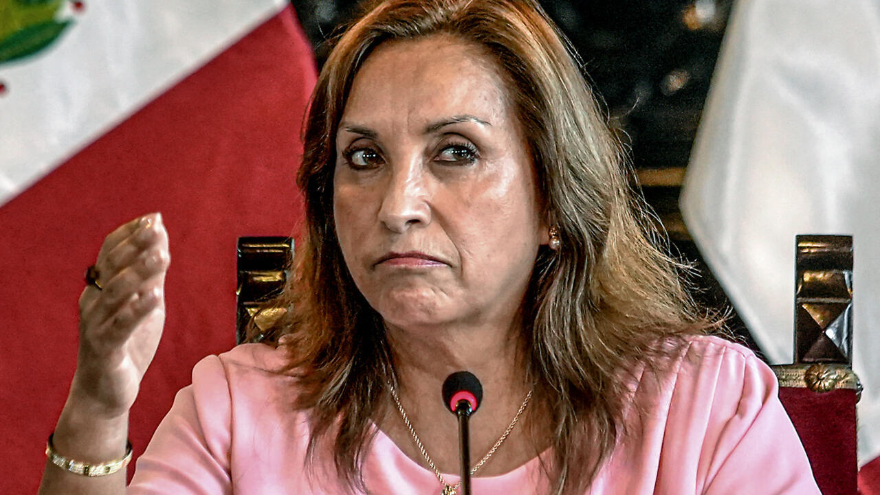 Un juez rechaza el pedido de un fiscal para prohibir que Dina Boluarte salga de Perú