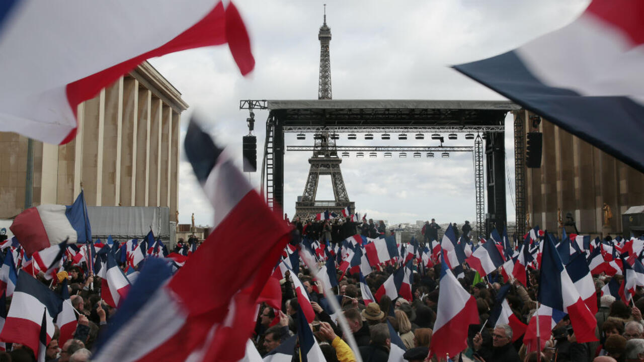 Meeting Zemmour Trocadéro Nombre De Personnes Fillon au Trocadéro : "Ce sont les rats qui quittent le navire pendant