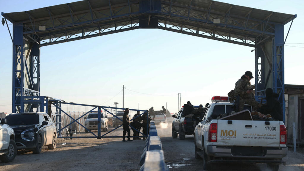 L'armée syrienne entre dans le camp d'al-Hol qui abrite des proches de jihadistes