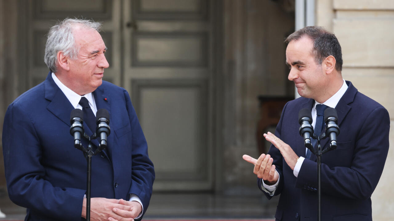 En prenant ses fonctions, le nouveau Premier ministre Sébastien Lecornu promet des "ruptures"