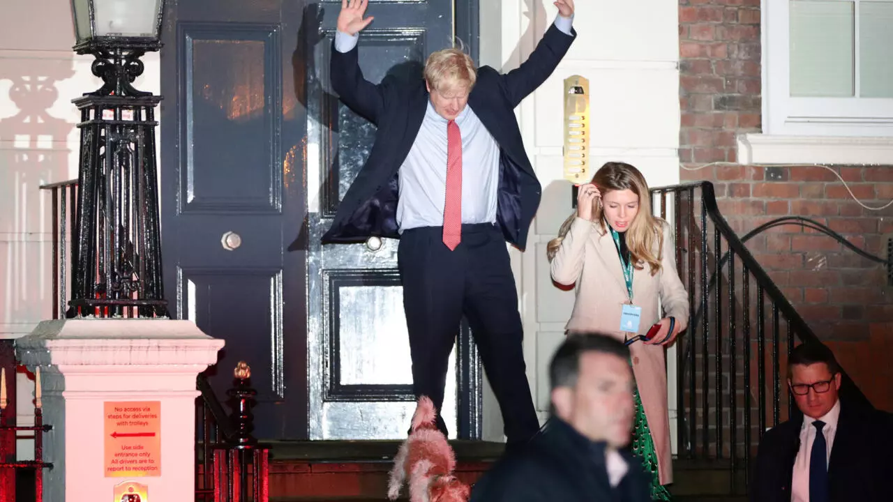 Boris Johnson S Conservative Party Win Absolute Majority In Uk Election