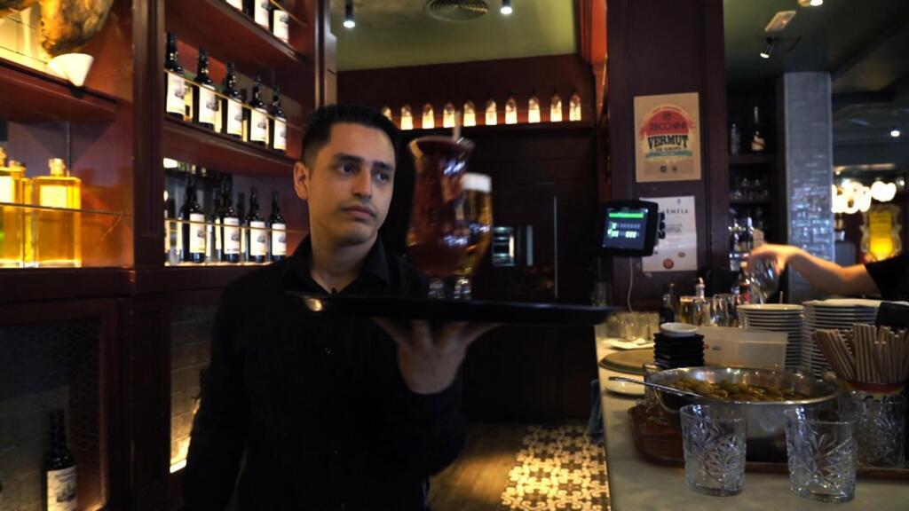 الهجرة إلى إسبانيا.. ترحيب بالوافدين الجدد مع برامج متعددة لتنظيم أوضاعهم