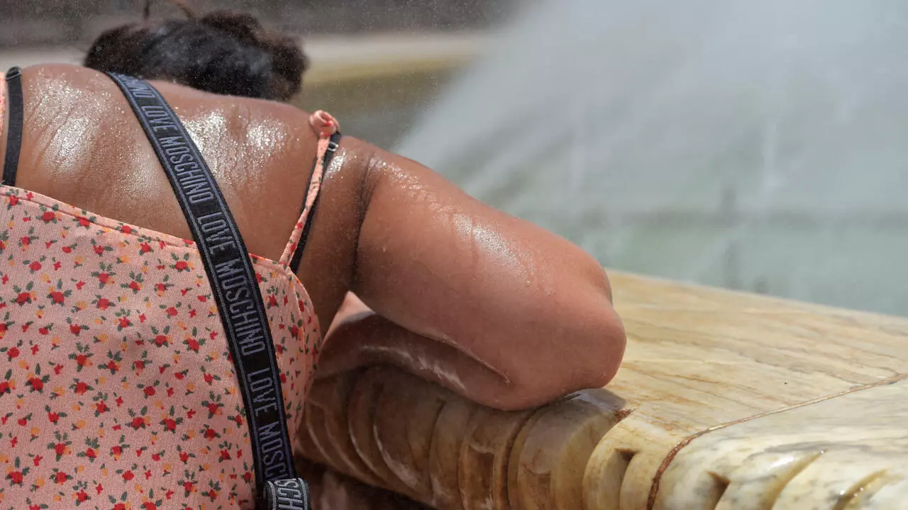 Spain Hit By Heatwave As Temperatures Reach 44ºc