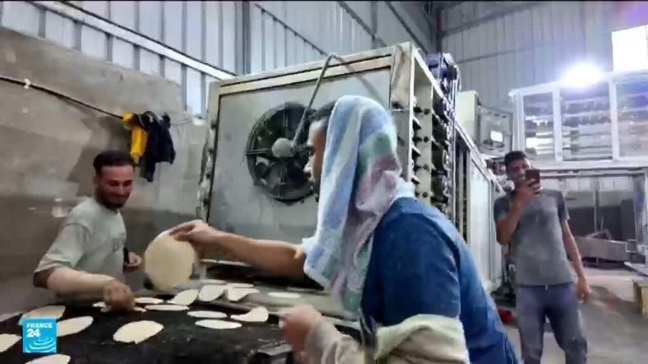 عودة الحياة تدريجيا إلى قطاع غزة ودعوات لـ"إغراقه بالغذاء"