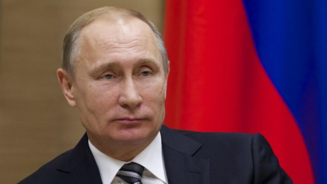 Russie le parti de Vladimir Poutine remporte les législatives avec une majorité absolue