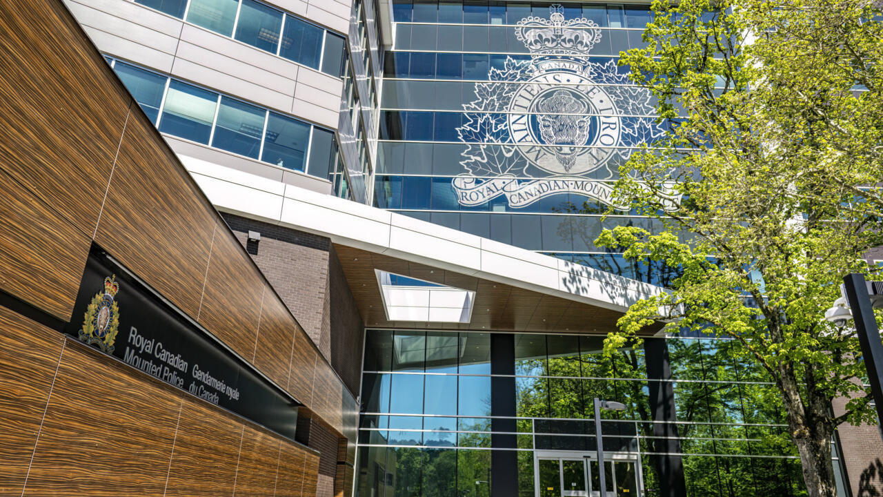 تسعة قتلى في إطلاق نار داخل مدرسة ومنزل في غرب كندا