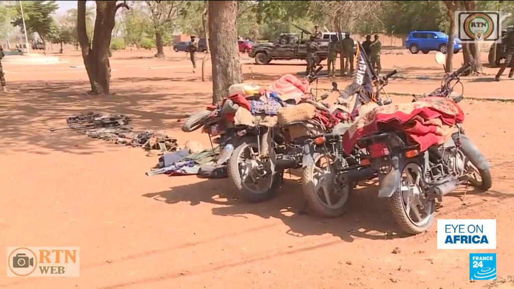 Islamic State group claims responsibility for deadly attack on airport in Niger's capital