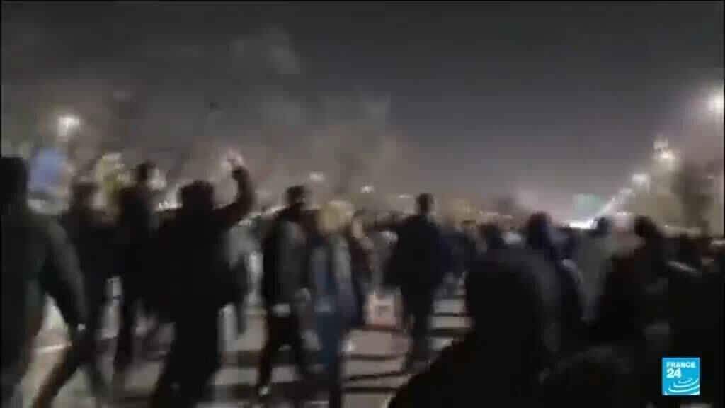 Anti-governement protests spead in Iran: Supreme Leader warns protesters
