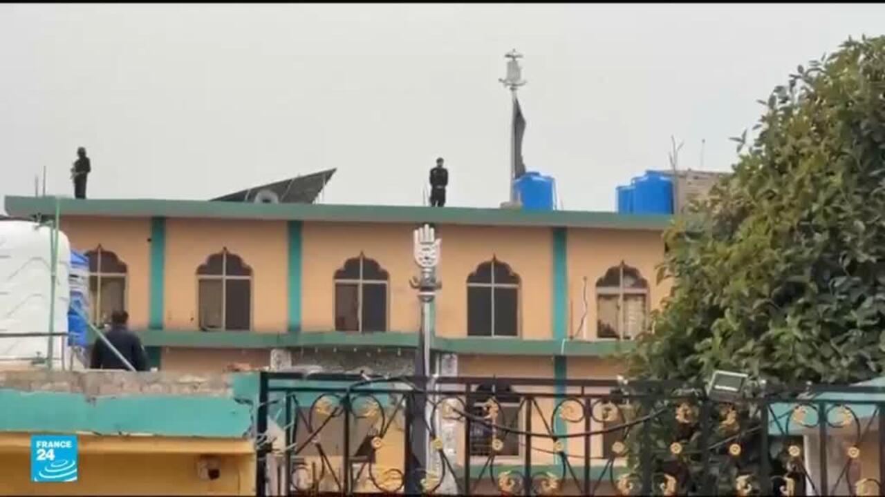 مقتل 31 شخصا جراء تفجير انتحاري استهدف مسجدا شيعيا في باكستان