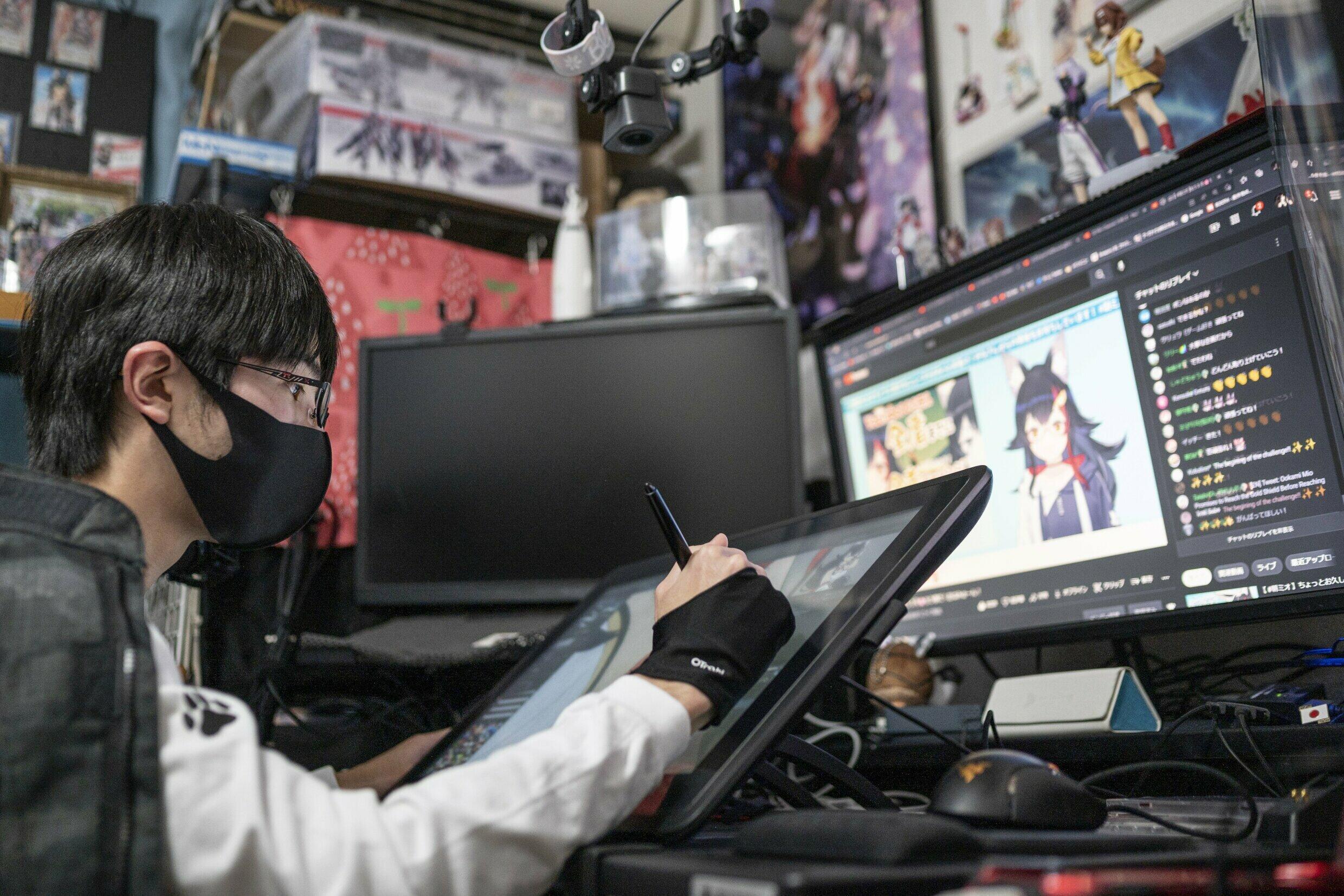 カズミは週末のほとんどをミオのビデオに没頭し、彼女自身のデジタルチャートを作成する仕事の後に過ごします。