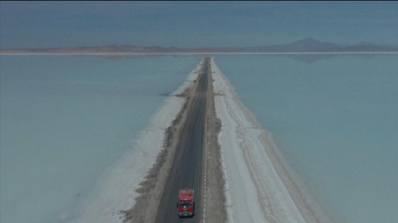 Présidentielle en Bolivie : le lithium au cœur des promesses économiques des candidats