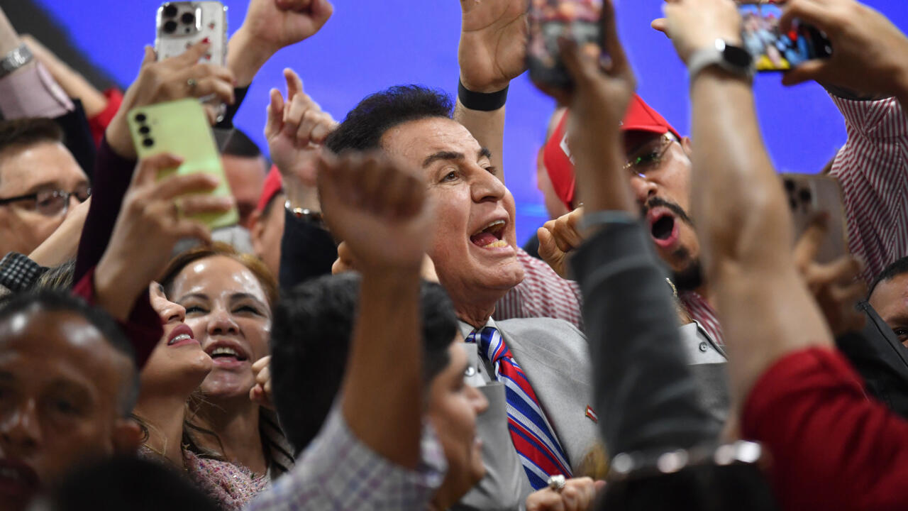 Nasralla denuncia «robo» electoral mientras Asfura mantiene ajustada ventaja en Honduras Nasralla denuncia «robo» electoral mientras Asfura mantiene ajustada ventaja en Honduras