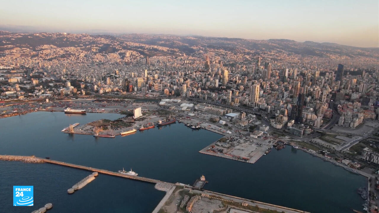 "الذهب الأزرق" في سماء الإمارات.. استمطار السحب لمواجهة عطش الصحراء