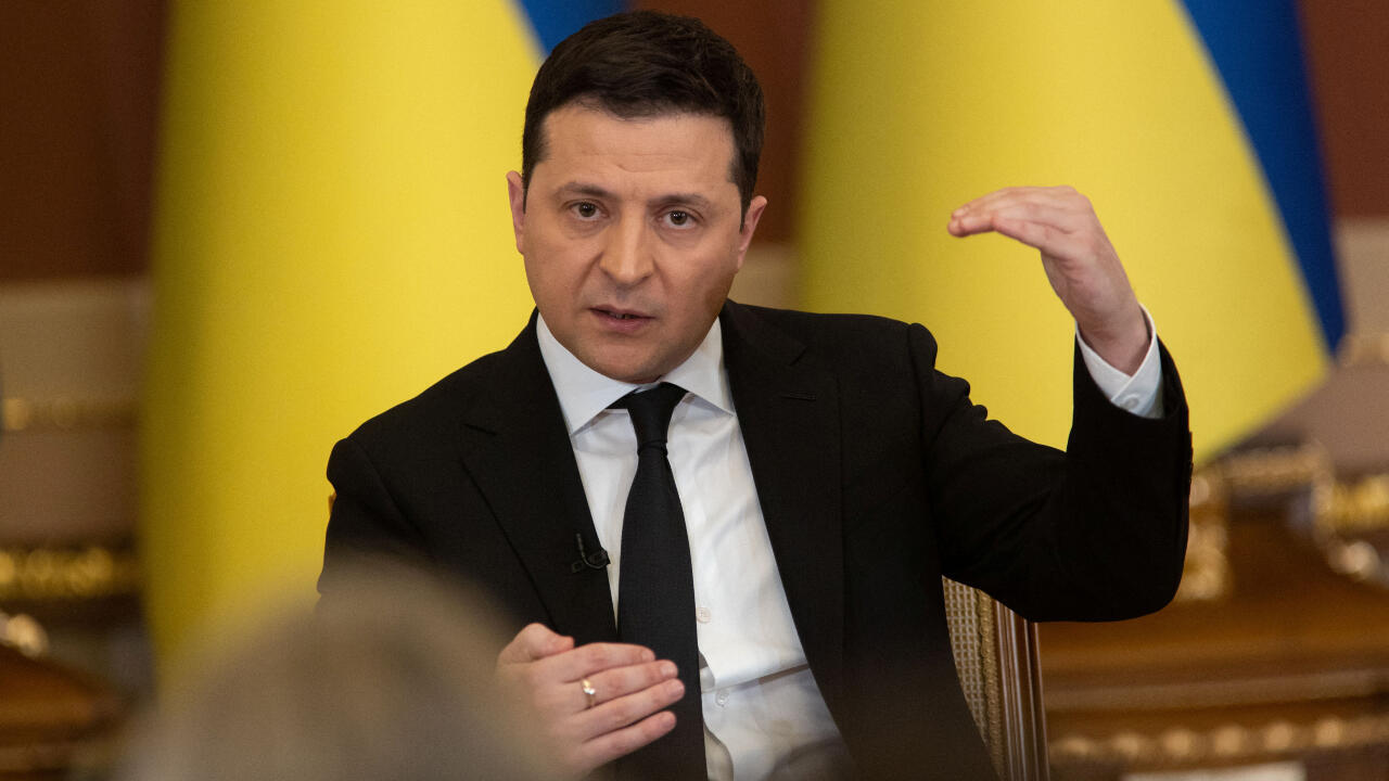 Presidente ucraniano pide no alentar el pánico en medio de la tensión con Rusia