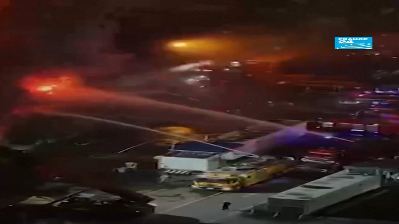 Philippines : un incendie spectaculaire ravage un quartier de Manille