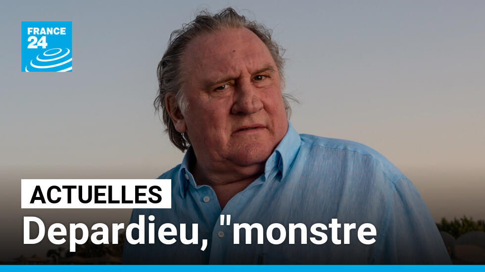 L'acteur français Gérard Depardieu après avoir reçu le prix d'honneur du festival d'El Gouna pour l'ensemble de sa carrière, le 24 octobre 2020 en Égypte.