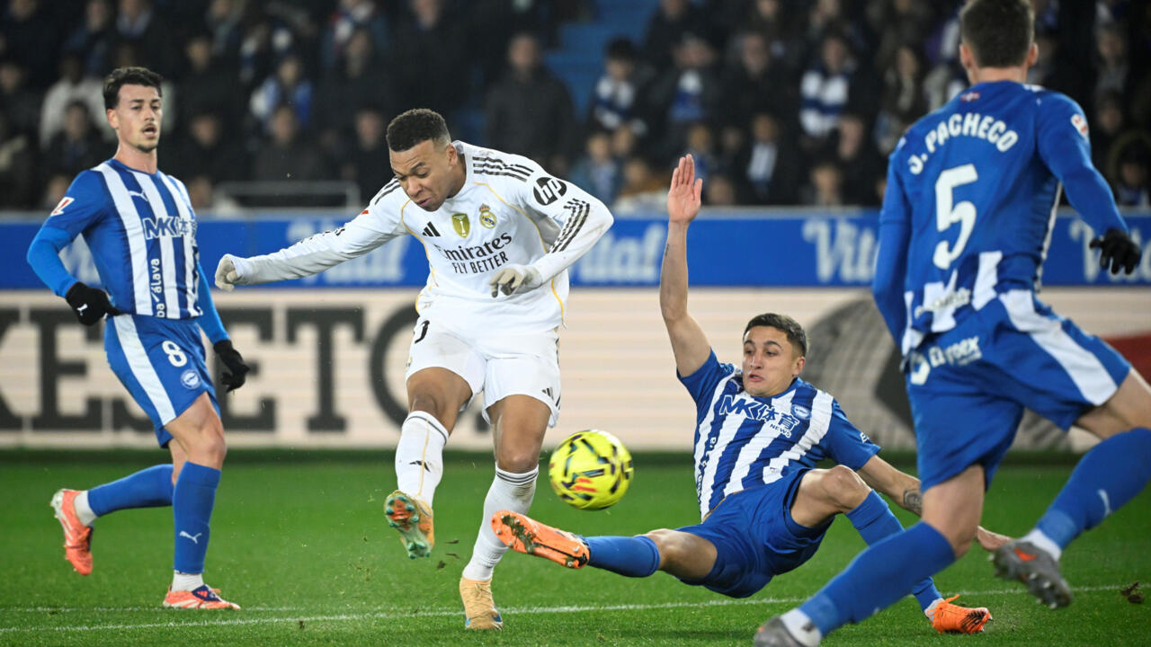 بطولة إسبانيا: ريال يعيد الفارق مع برشلونة إلى أربع نقاط بفوز صعب على ألافيس