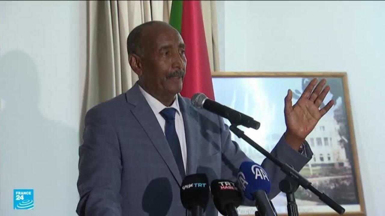 البرهان يؤكد أن العبور نحو الحل السياسي مرهون بإلقاء السلاح