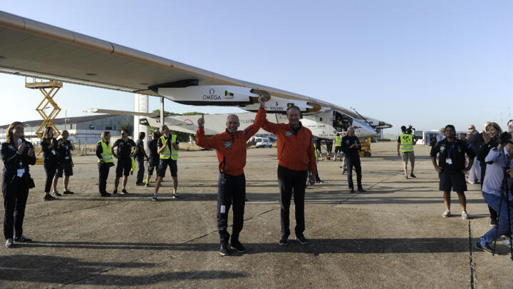 Solar-powered plane Impulse 2 in historic transatlantic crossing