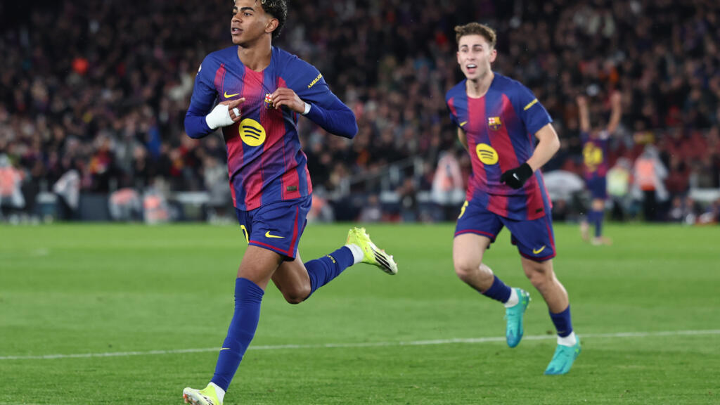 Lamine Yamal hits stunner helped Barcelona to the La Liga summit