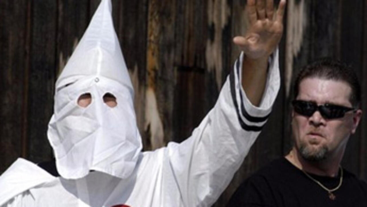 Que Veut Dire Ku Klux Klan En Français Le Ku Klux Klan tue une femme qui fuyait un rite initiatique