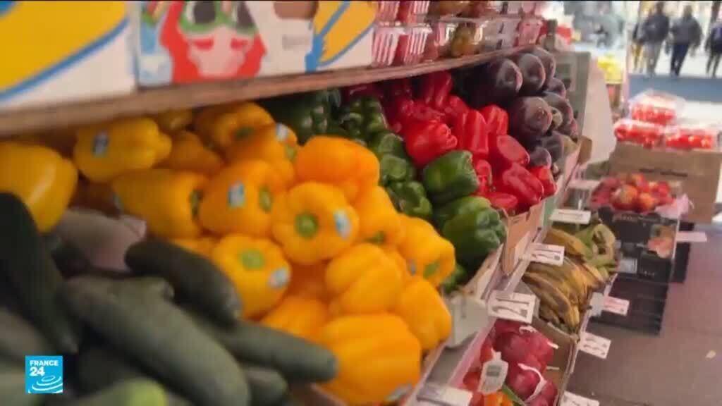 بسبب ارتفاع الأسعار... ترامب يلغي الرسوم الجمركية المفروضة على نحو 200 منتج غذائي