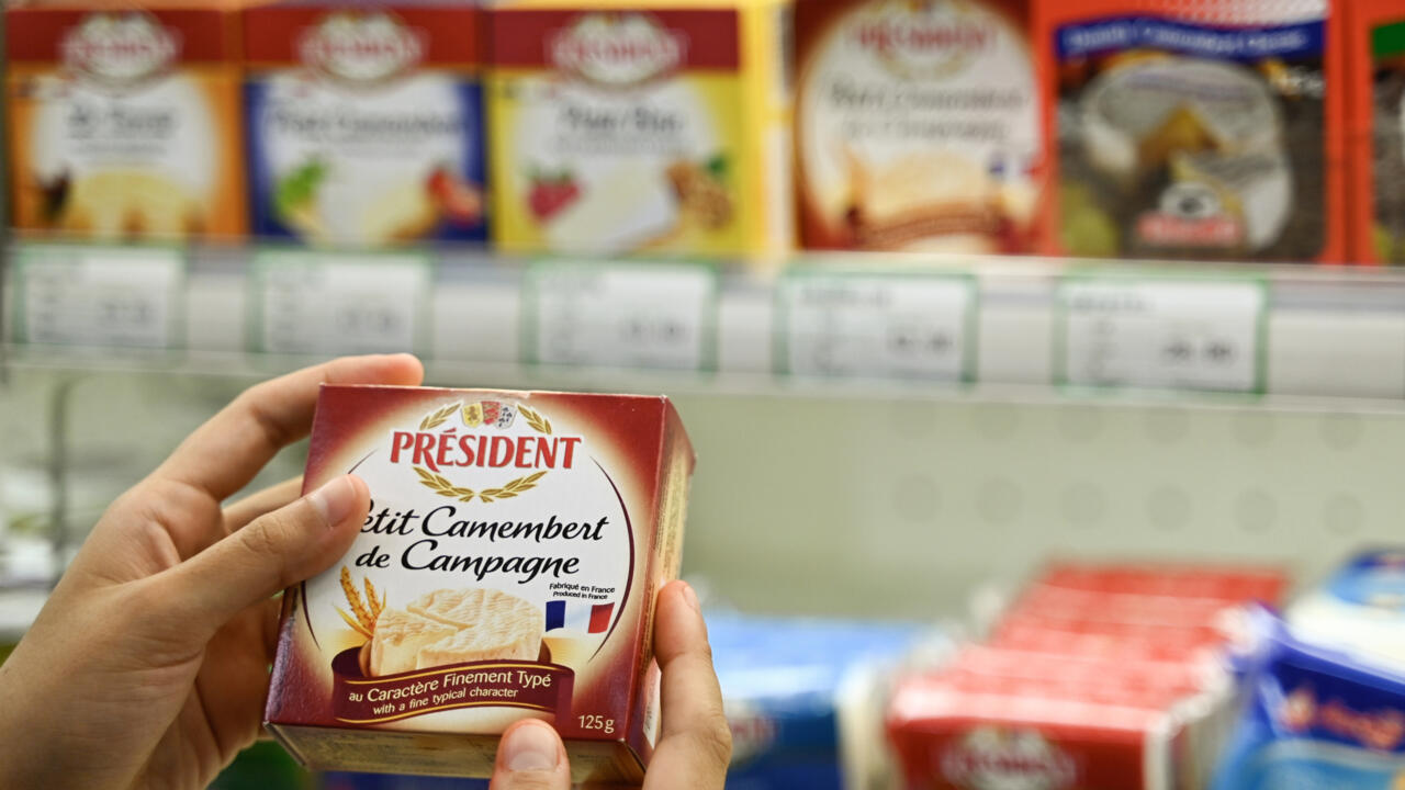 الصين تفرض رسوما على منتجات الألبان الأوروبية