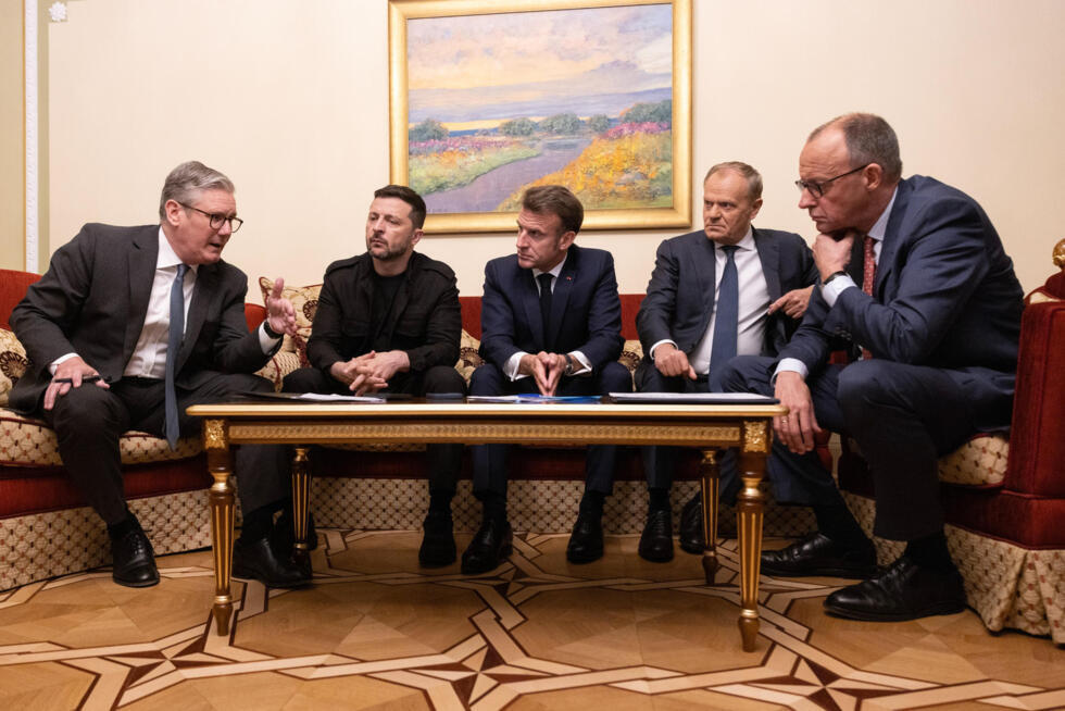 Los líderes de Reino Unido, Ucrania, Francia, Polonia y Alemania participan en una llamada con el presidente estadounidense Donald Trump, como parte de las conversaciones para presionar por un alto el fuego en la guerra entre Rusia y Ucrania. Kiev, 10 de mayo de 2025