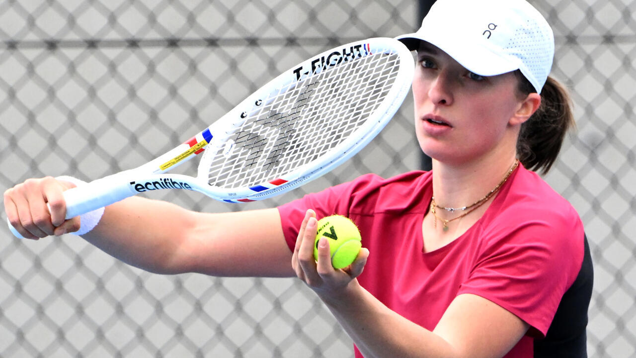 كرة المضرب النسائية لا تحتاج إلى "معركة الجنسين" بحسب شفيونتيك