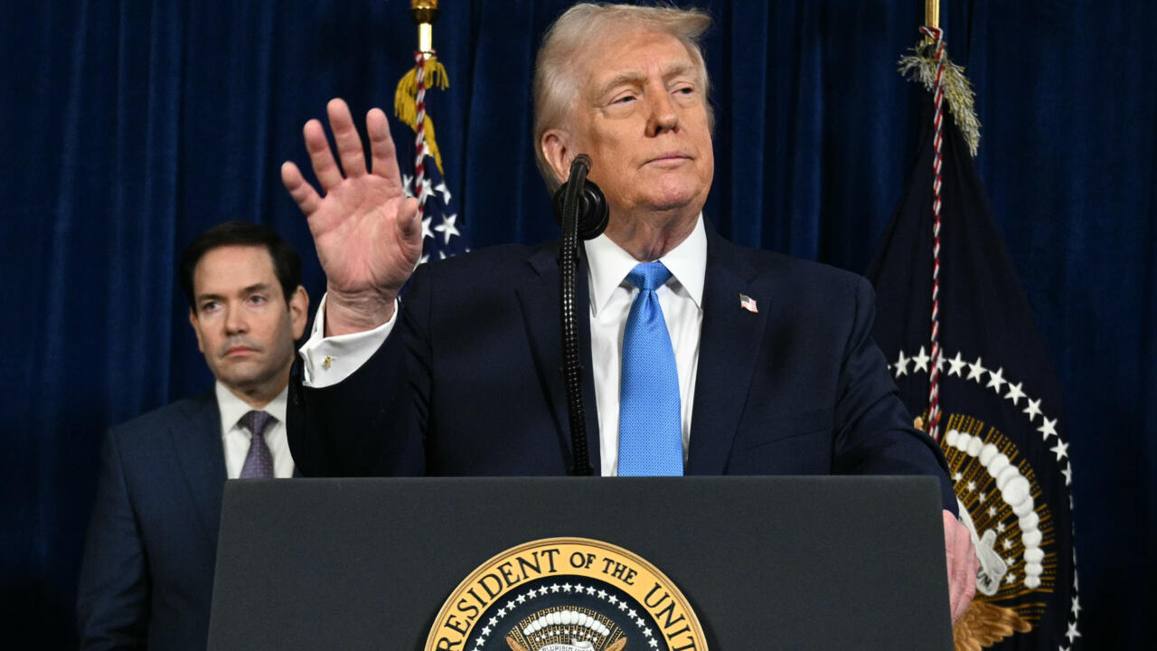 ترامب يخوض مجازفة سياسية كبرى بتغيير النظام في فنزويلا