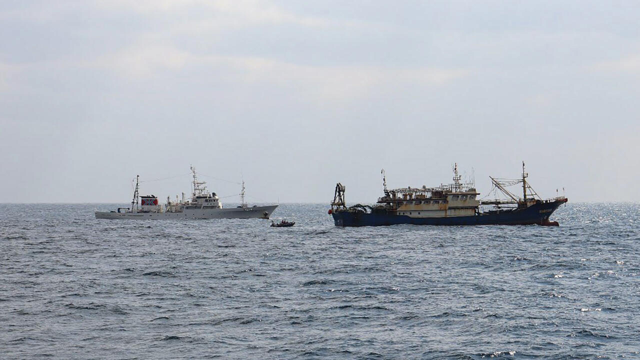 اليابان تؤكّد احتجاز قارب صيد صيني وتوقيف قبطانه