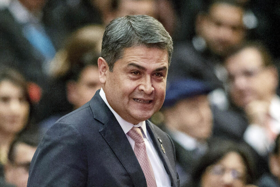 Le président du Honduras, Juan Orlando Hernandez, lors de la cérémonie d'investiture du nouveau président du Guatemala, à Guatemala City, le 14 janvier 2020.