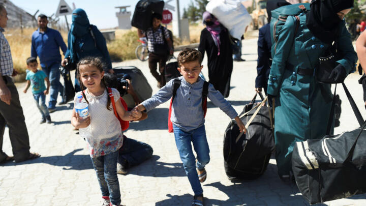 Civilians return to Syrian border town of Jarablus after IS jihadists expelled