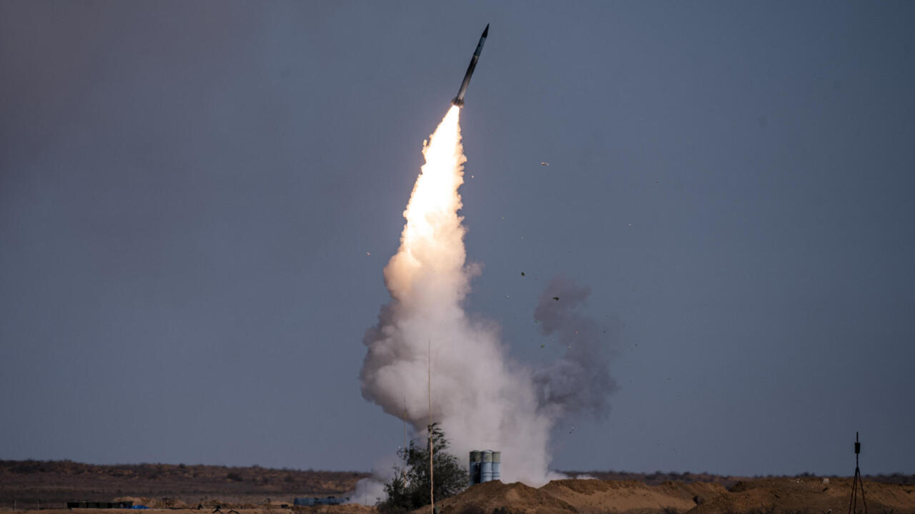 روسيا: إخلاء قرية بعد تعرض منشأة عسكرية مجاورة لهجوم صاروخي في جنوب البلاد