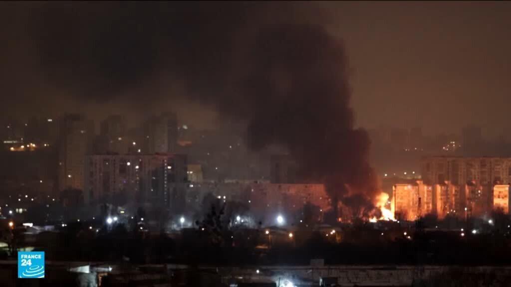 مقتل شخص وإصابة 23 آخرين بهجوم روسي على كييف وخاركيف